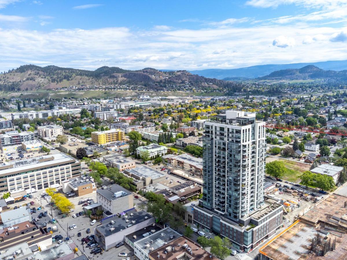 Brand New Luxury Downtown Near The Beach #16 Kelowna Exterior photo